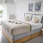 Appartamento Niro I Design Penthouse Apartment, Elegant, Gemuetlich, Dachterrasse, Tv *