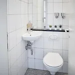 Niro I Design Penthouse Apartment, Elegant, Gemuetlich, Dachterrasse, Tv * Weinheim