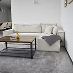Niro I Design Penthouse Apartment, Elegant, Gemuetlich, Dachterrasse, Tv Weinheim