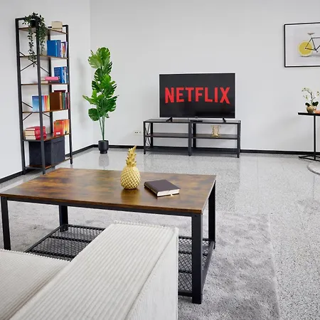 Niro I Design Penthouse Apartment, Dachterrasse 바인하임