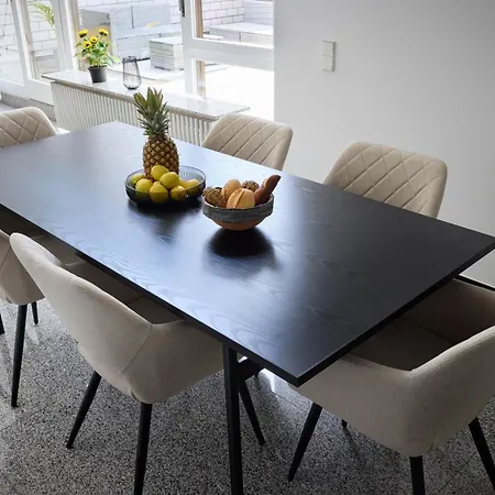 Niro I Design Penthouse Apartment, Elegant, Gemuetlich, Dachterrasse, Tv